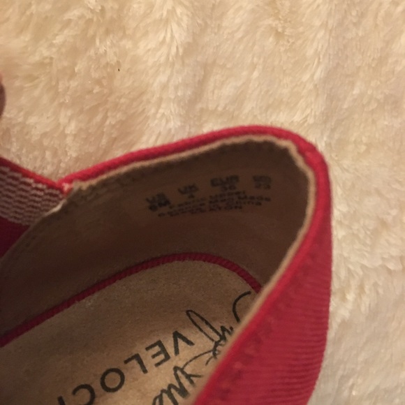 NWOT VELOCITY 2.0-Keaton,Red Cnvs/Strp. Sz 6 - Picture 9 of 11